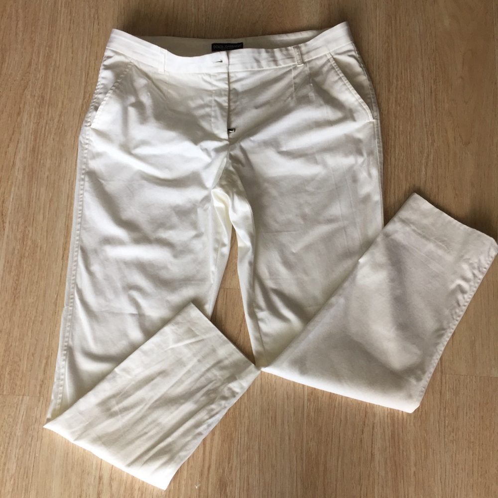 Dolce Gabbana Women’s White Pants . Stylish!